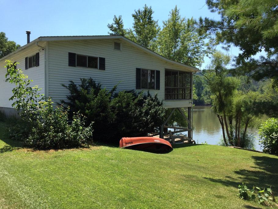 Caldwell Airbnb Rentals Pet Policy