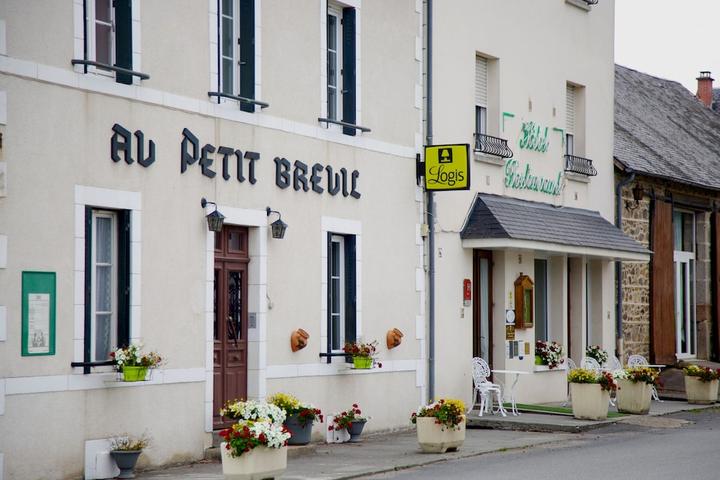 Pet Friendly Hôtel Au Petit Breuil