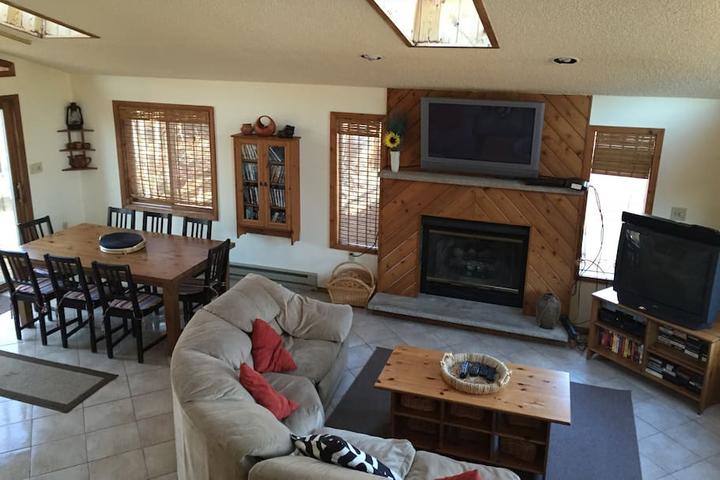 Pet Friendly South Sterling Airbnb Rentals