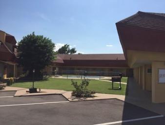 Pet Friendly Hotels In Fairview Ok Bringfido Pet Friendly Hotels In Fairview Ok Bringfido