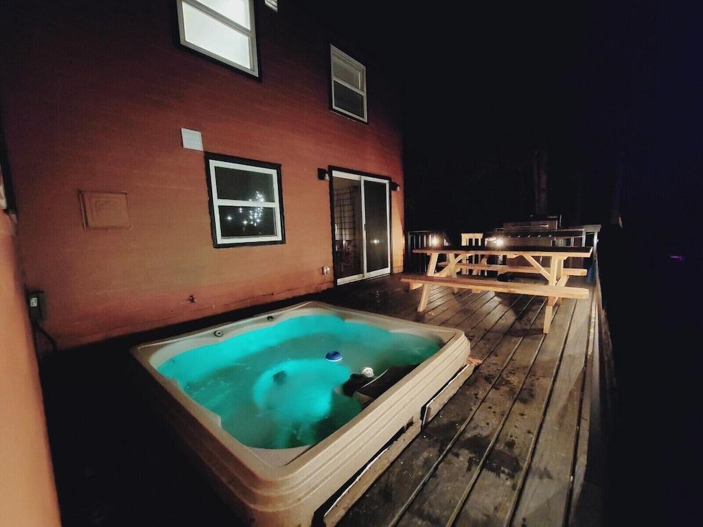 Poconos Cottage with Heated Pool & Hot Tub Pet Policy
