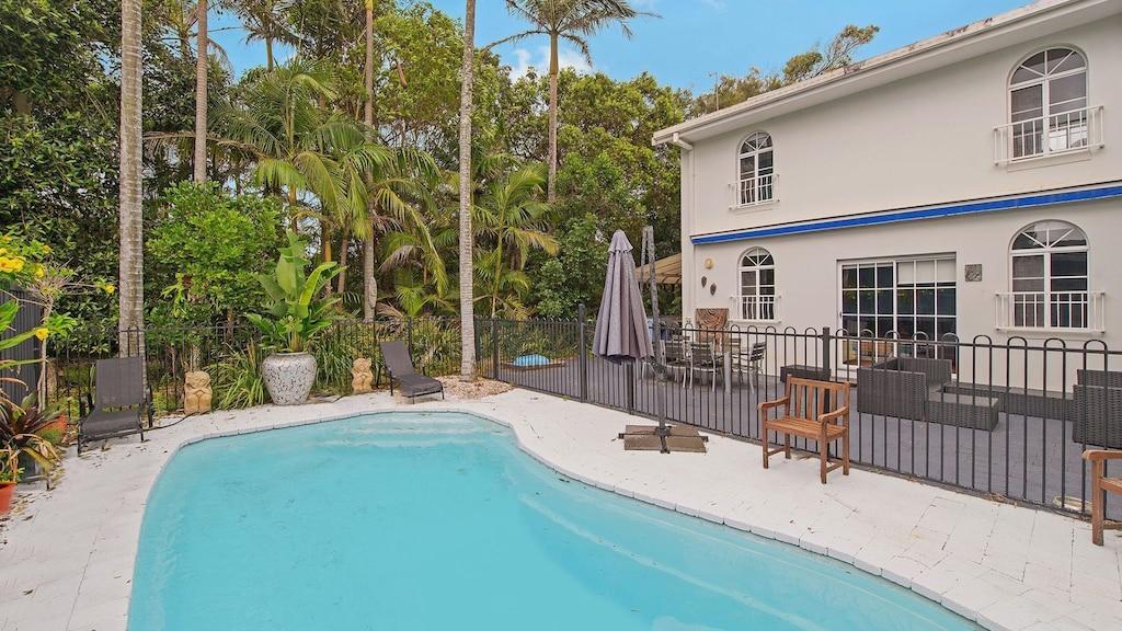 Malibu Beach House Pet Policy