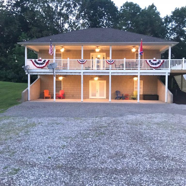 Pet Friendly Vacation Rentals In Dale Hollow Lake Tn Bringfido