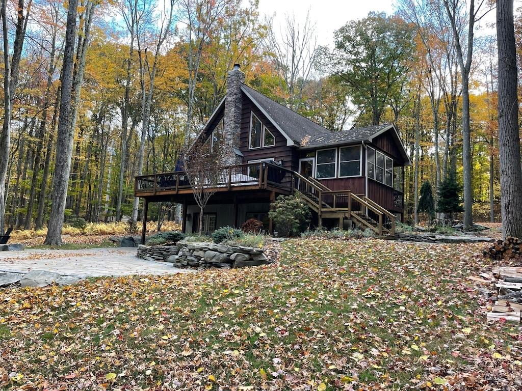 Private & Cozy Lake Wallenpaupack Retreat Pet Policy