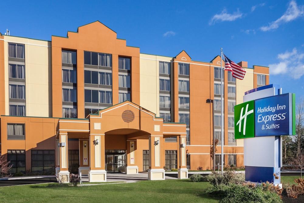 Pet Friendly Holiday Inn Express Hotel & Suites South Portland an IHG Hotel