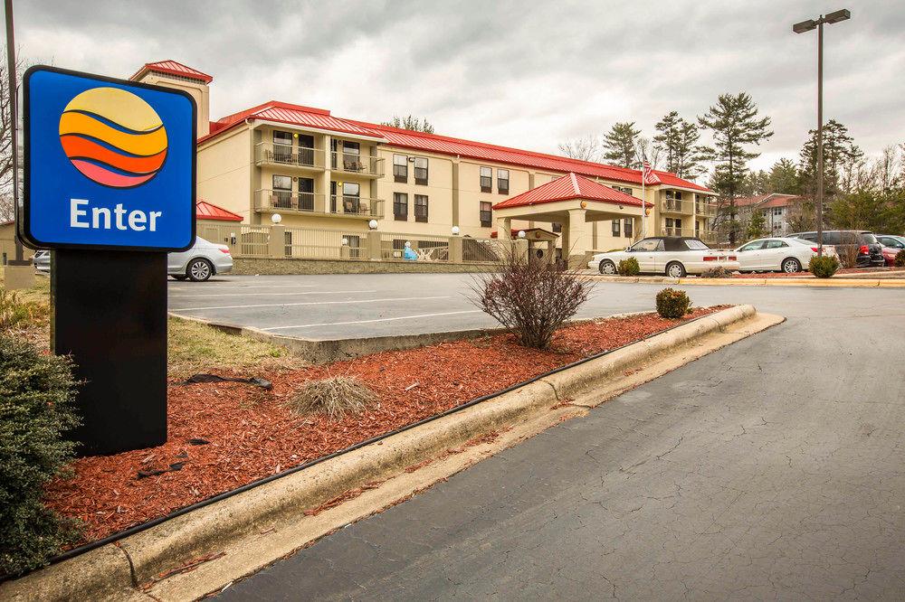 Comfort Inn Biltmore West Pet Policy
