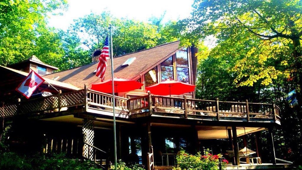 Pet Friendly Vacation Rentals In Belgrade Lakes Me Bringfido