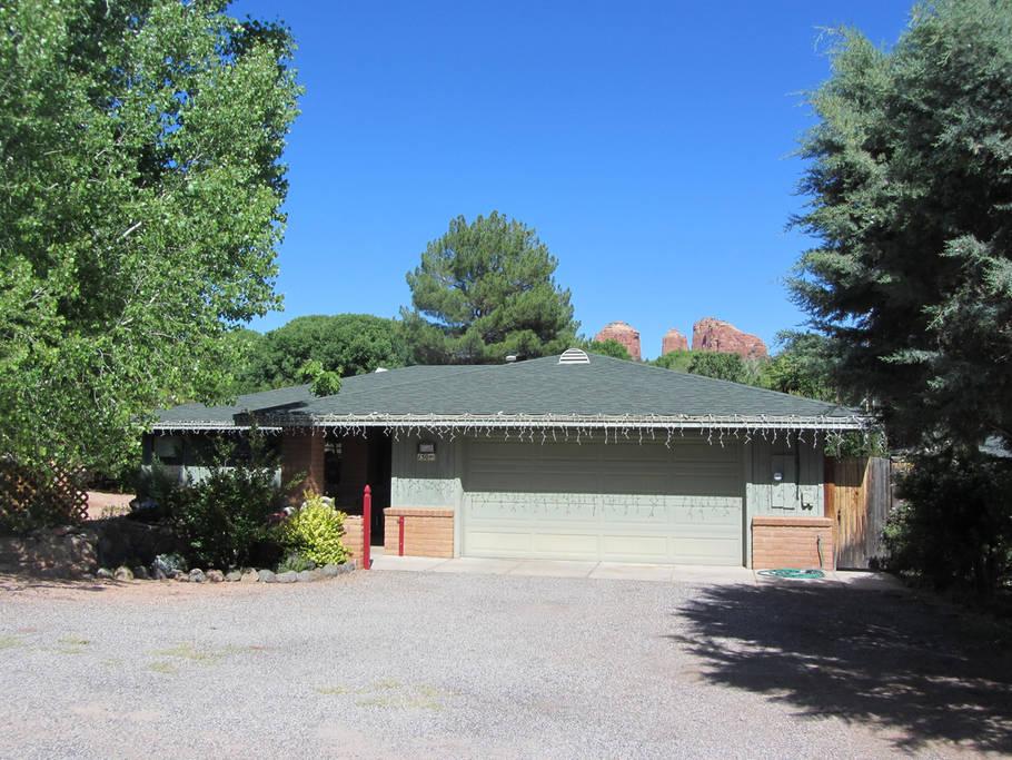 Sedona Airbnb Rentals Pet Policy