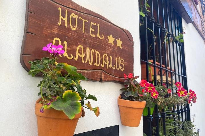 Pet Friendly Hotel Alandalus