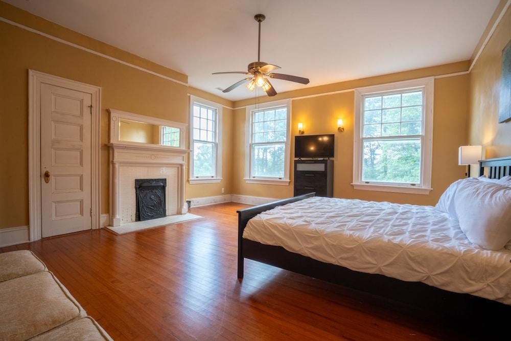 Daffodil Estate Pet Policy