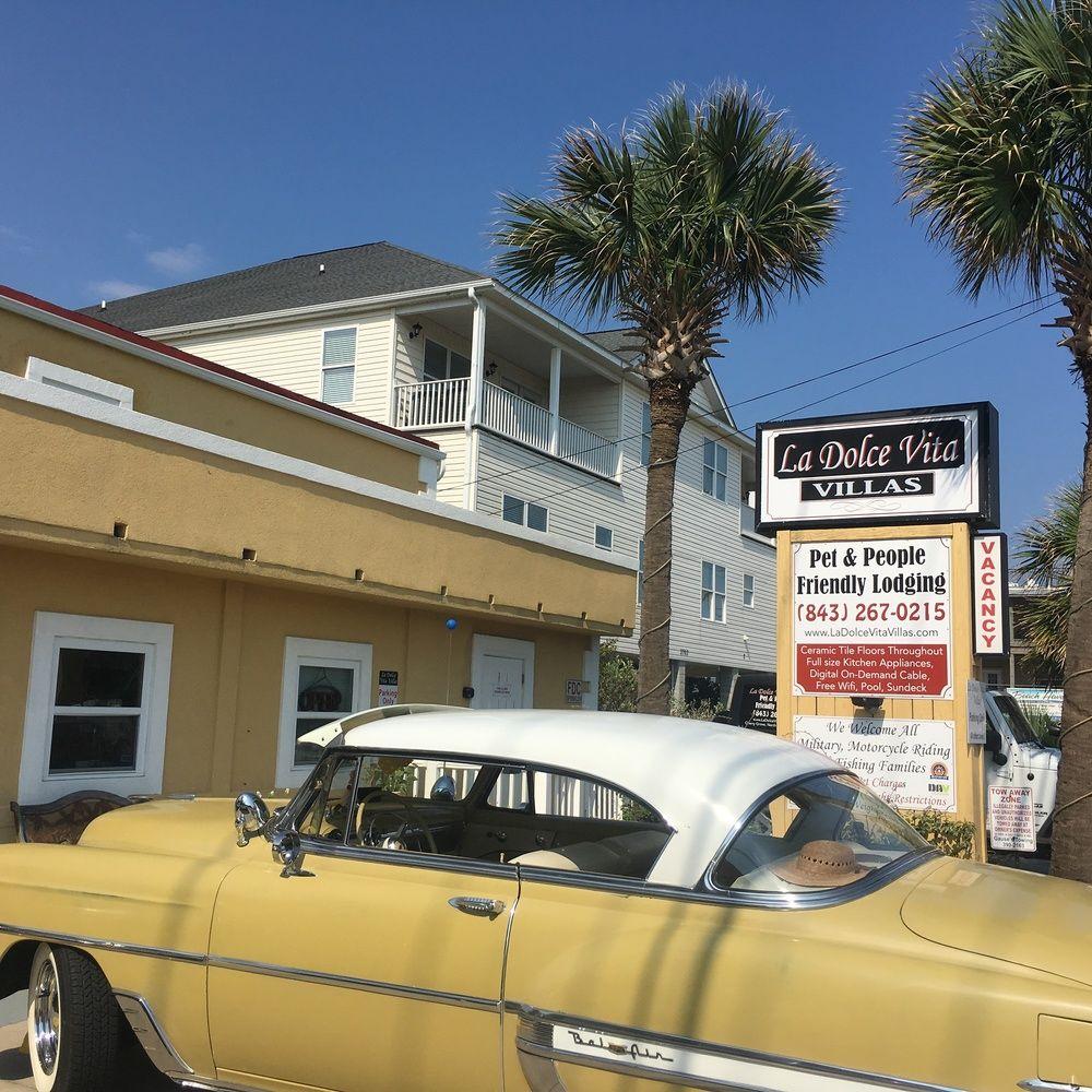 Pool And Sitting Areas Picture Of Red Roof Inn Myrtle Beach Hotel Market Commons Tripadvisor