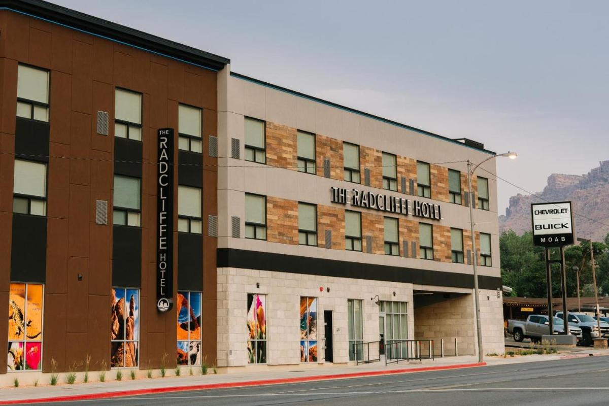 Radcliffe Moab Pet Policy