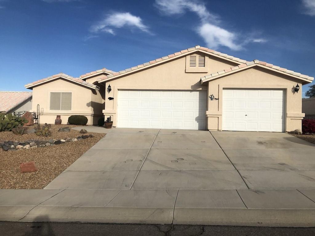 2/2 Bullhead City House Pet Policy