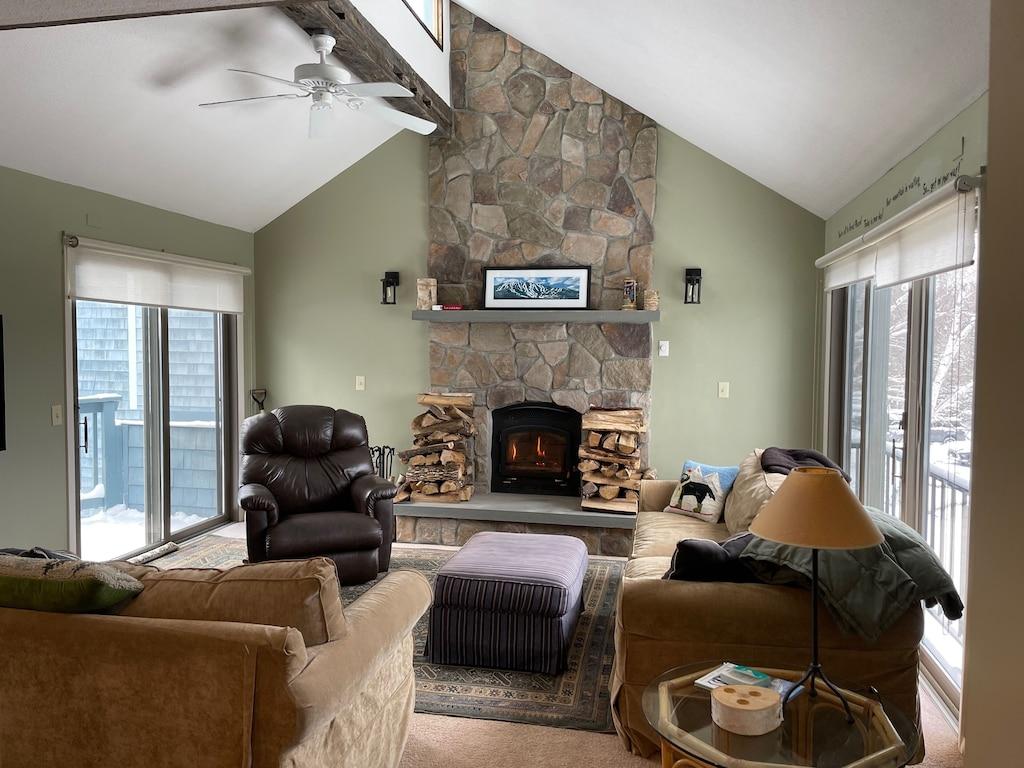Pet Friendly Cozy Condo with Great Views & Privacy Near Trails