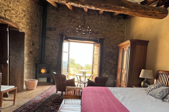 Pet Friendly 16th Century Mas in Mountains with Sea Views