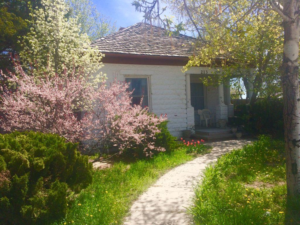 Pet Friendly Hotels in Rushville, NE - BringFido