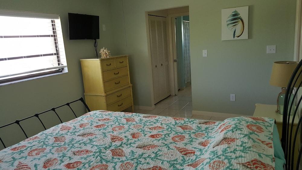 Paradise N Summerland Key Cove Pet Policy