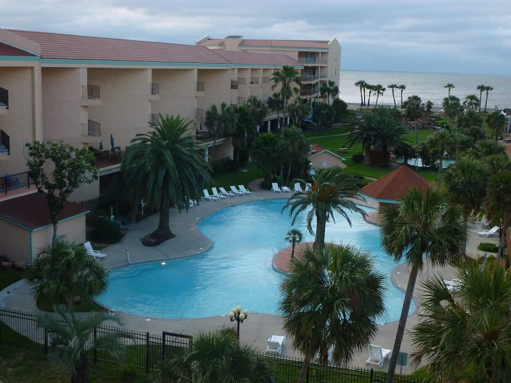 Galveston Tropical Sundancer Pet Policy