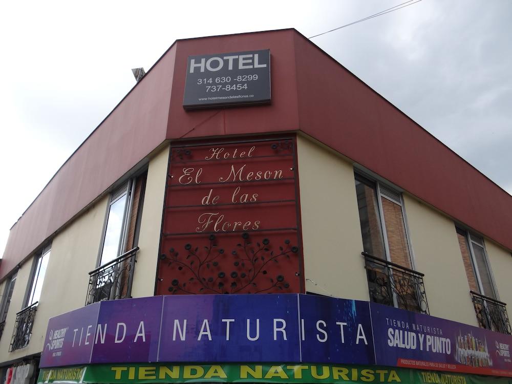 Pet Friendly Hotel El Meson de Las Flores