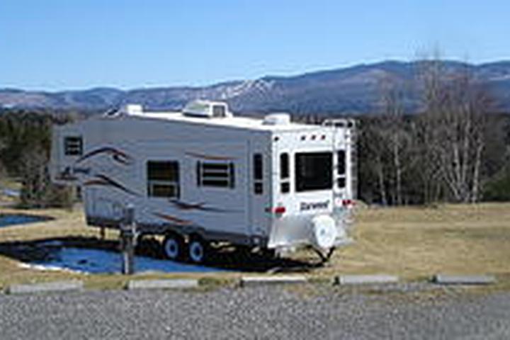 Pet Friendly Notch View Inn and Campground