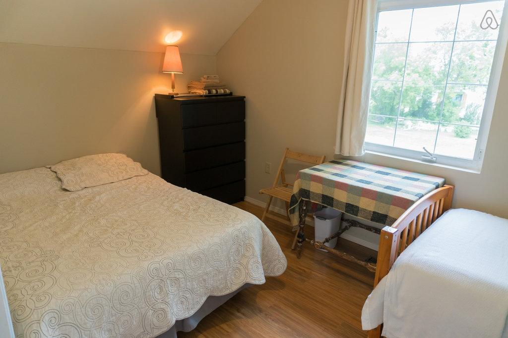 Drumheller Airbnb Rentals Pet Policy