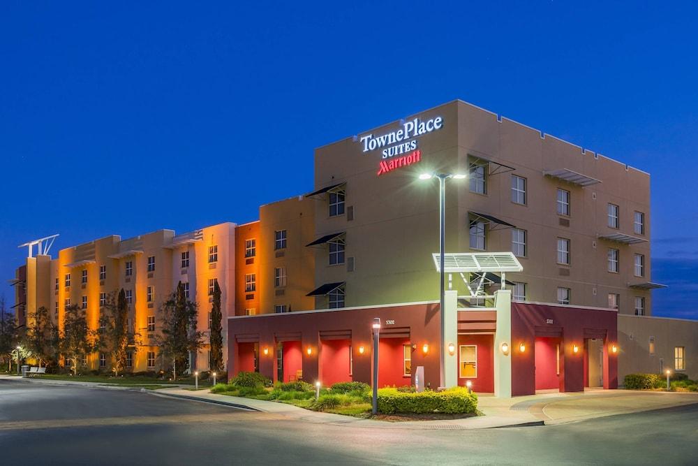 Pet Friendly TownePlace Suites by Marriott Tampa Westshore/Airport