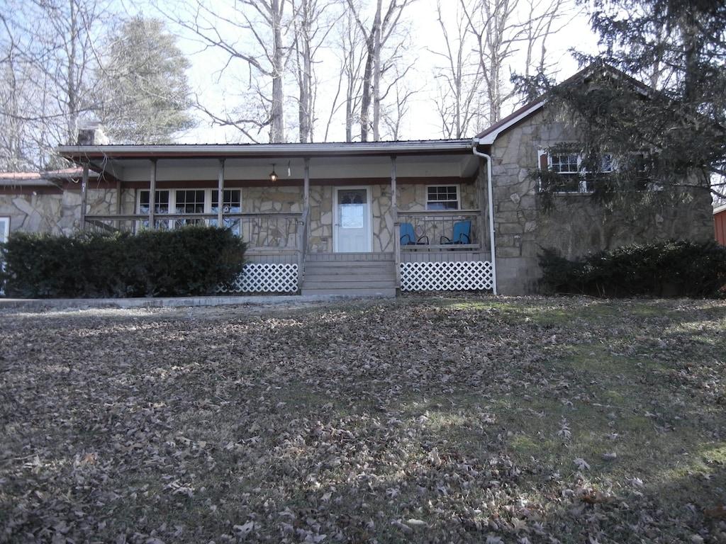 The Knoll at Brier Creek Pet Policy