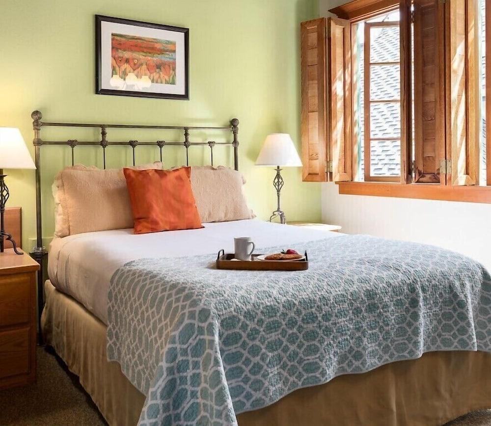 The La Conner Inn Pet Policy