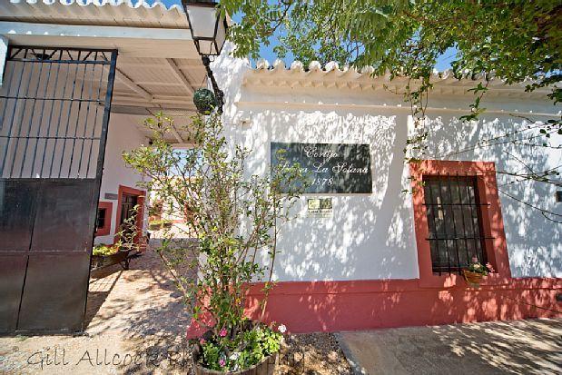 Cortijo Sierra La Solana 1878 Pet Policy