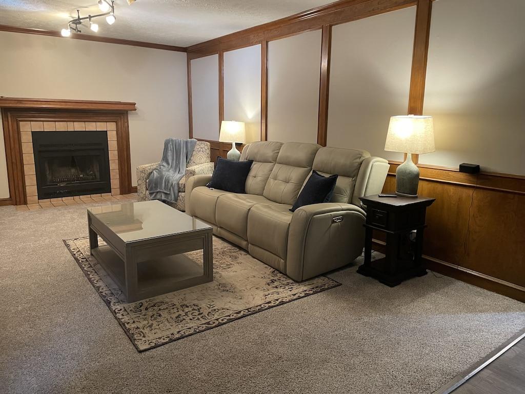 4/2 Omaha House with Fenced Backyard Pet Policy