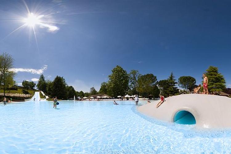 Altomincio Family Park Campground Pet Policy