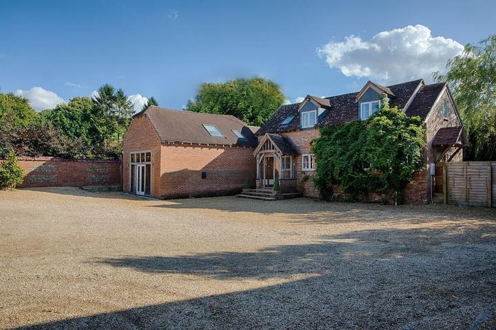 Pet Friendly Perfect Large Country House