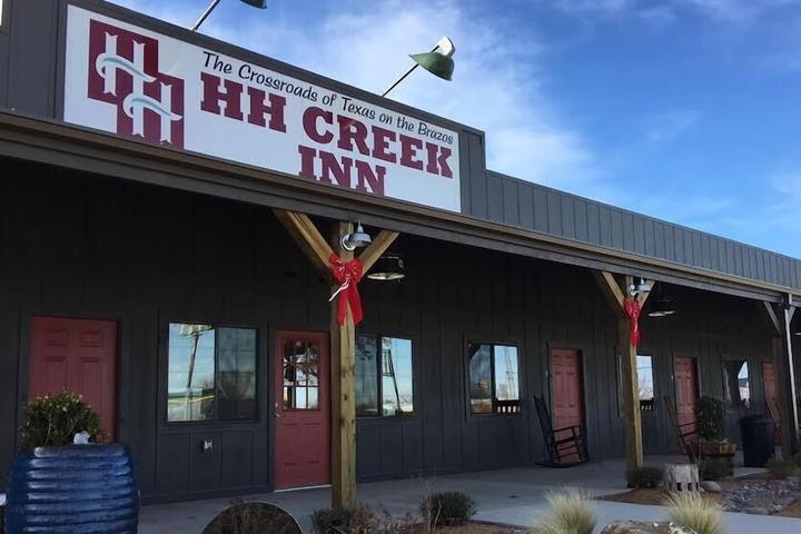 Pet Friendly HH Creek Inn