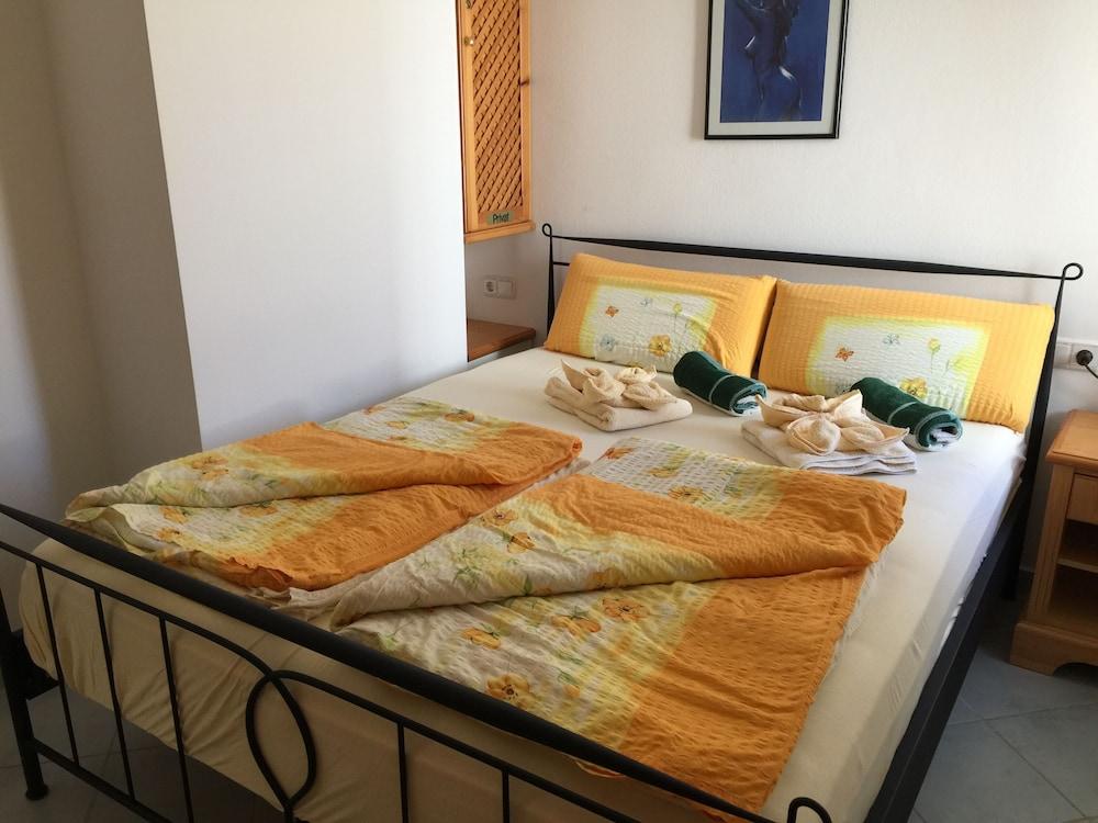 Pet Friendly Casa Mediterran