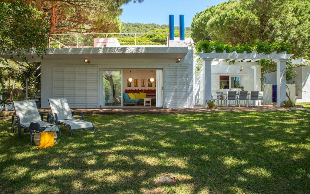 Pet Friendly Large Ibizan Style Villa Located Near Beach