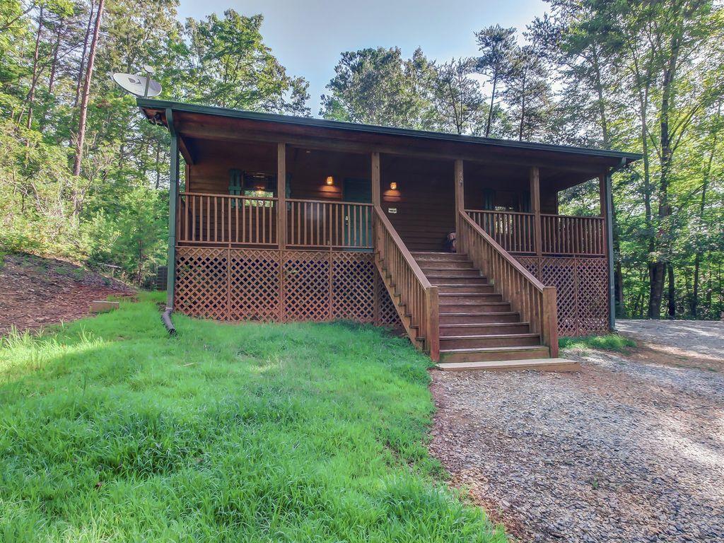 Pet Friendly Vacation Rentals In Lake Burton Ga Bringfido