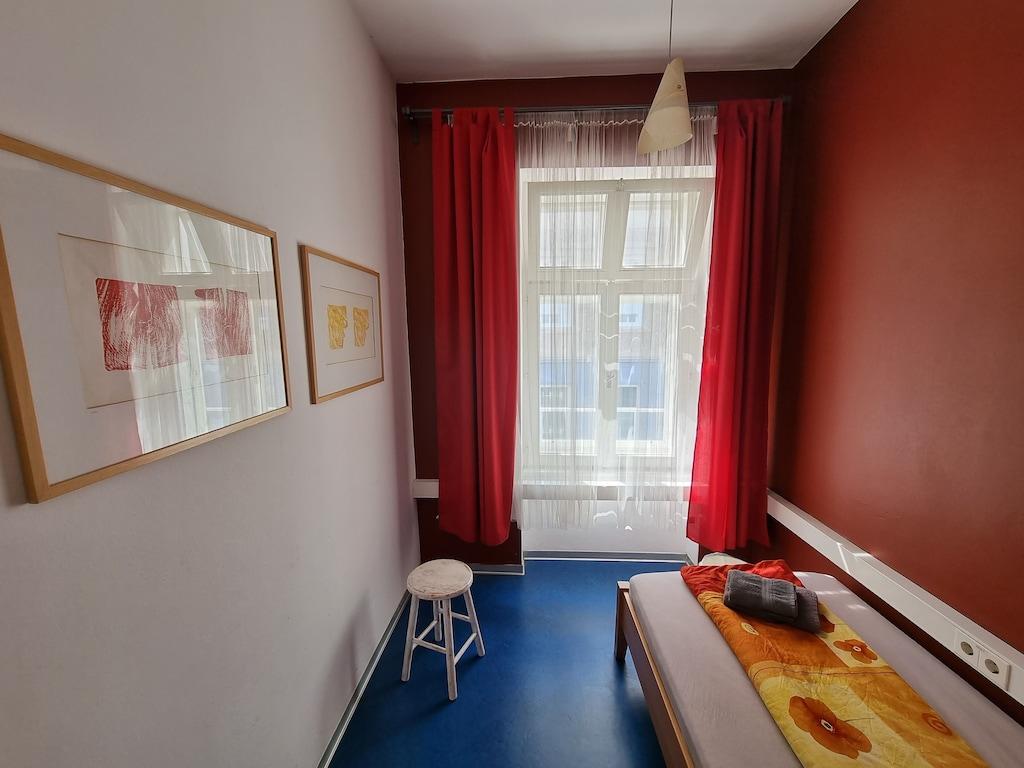 2BR Vienna Apartment Pet Policy