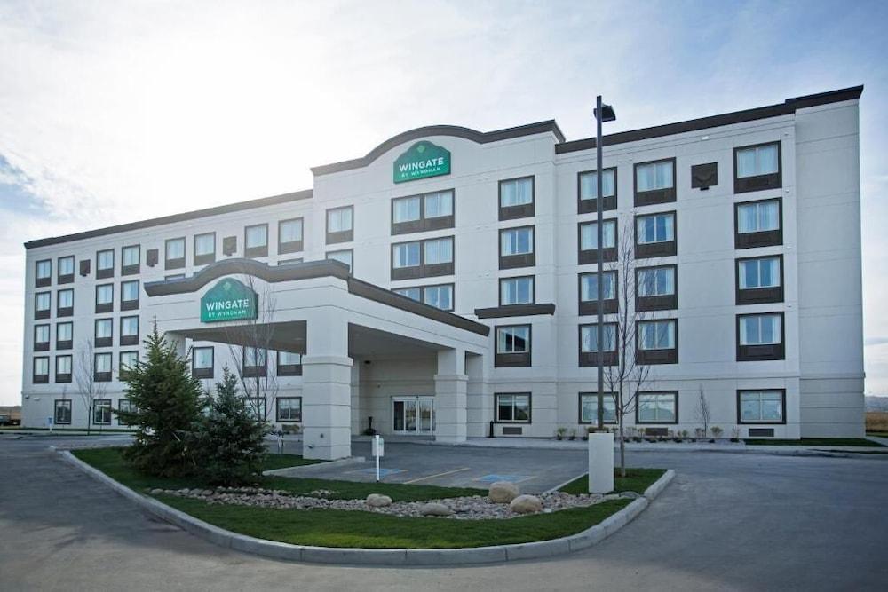 Pet Friendly Wingate By Wyndham Calgary Airport