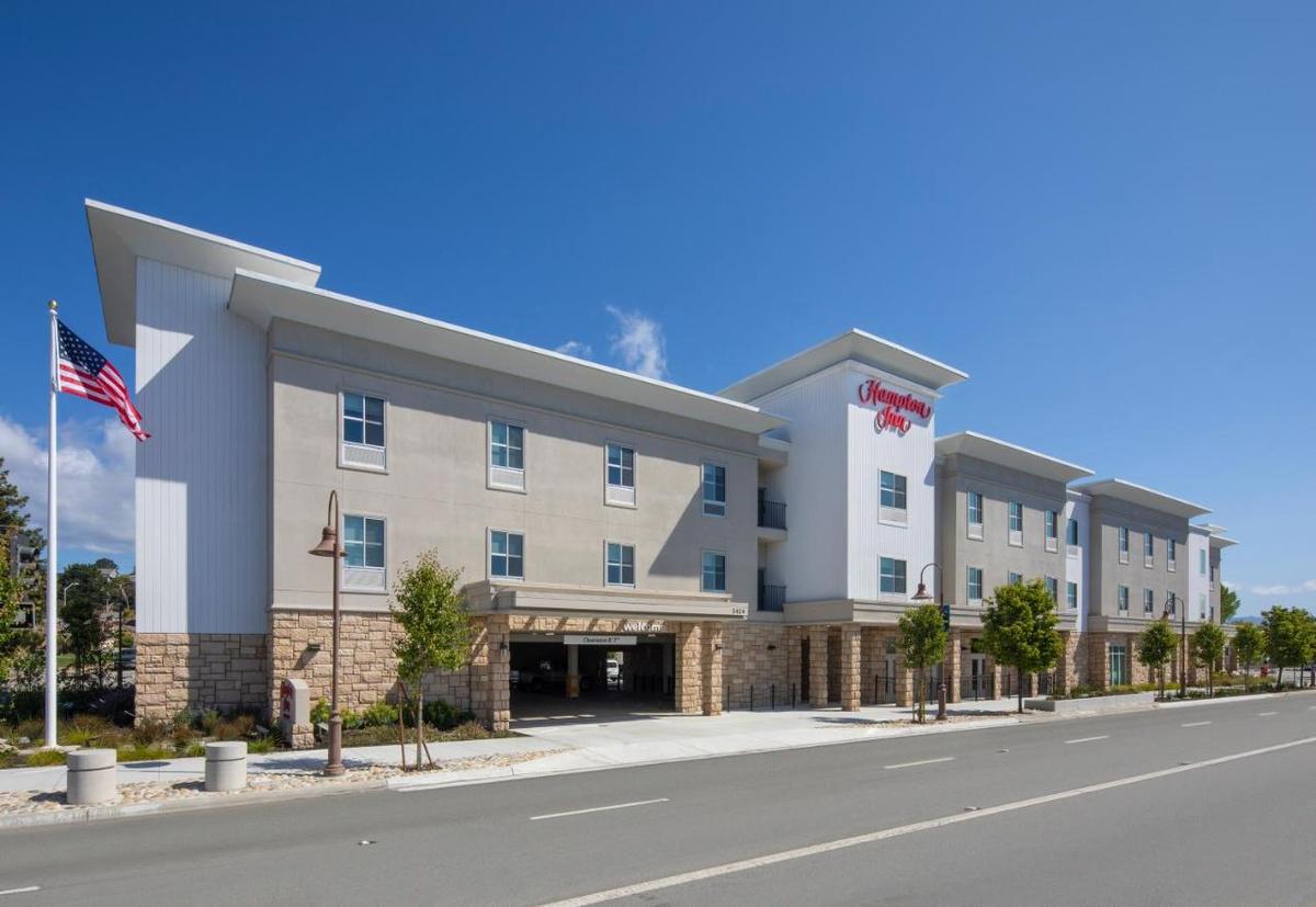 hampton-inn-santa-cruz-west-pet-policy