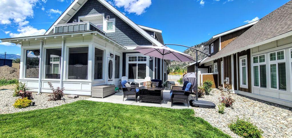 Blue Meadow Osoyoos Cottage Pet Policy