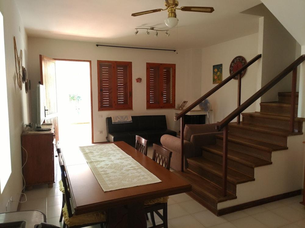 Pet Friendly 3BR Villa Surrounded by Greenery Close to the Sea