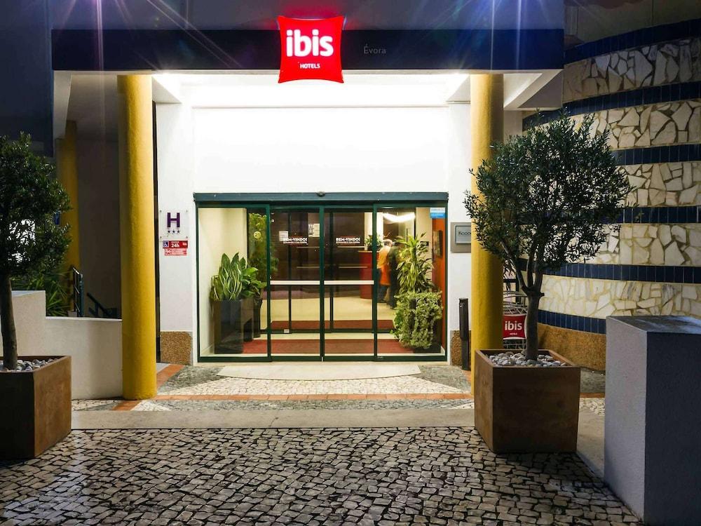 Pet Friendly Ibis Evora Hotel