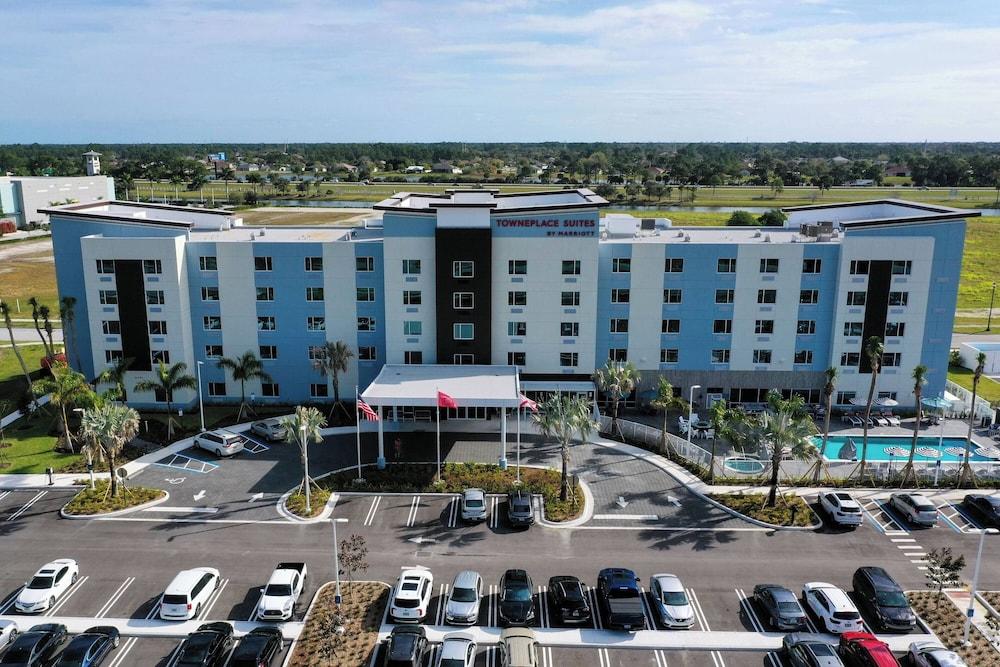 Pet Friendly TownePlace Suites by Marriott Port St. Lucie I-95