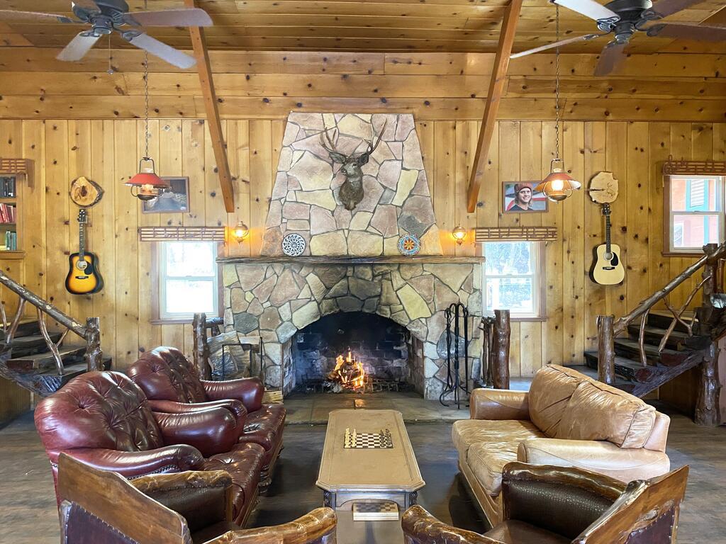 Ith Big Bear Retreat Center And Hostel Pet Policy