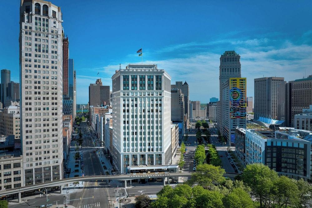 Pet Friendly Hotel David Whitney, Autograph Collection