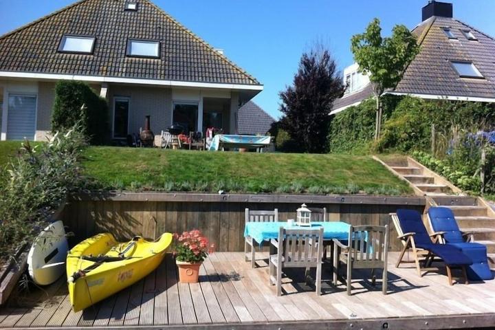 Pet Friendly Family-Friendly Holiday Home with Jetty & Hot Tub