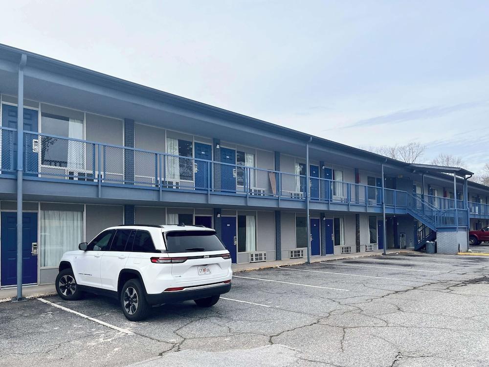 Pet Friendly Motel 6 Spartanburg Sc - Northwest / Business 85