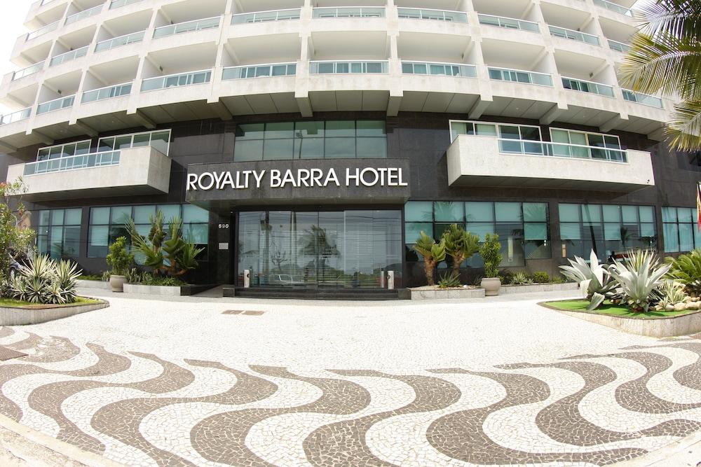 Pet Friendly Royalty Barra Hotel