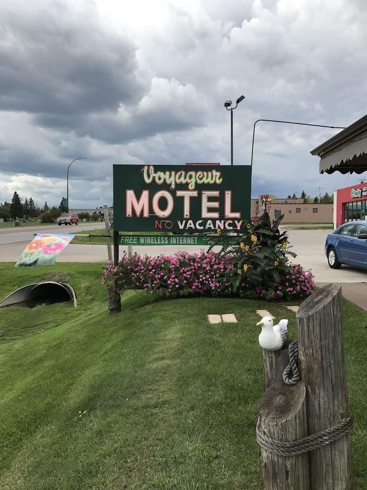Pet Friendly Voyageur Motel
