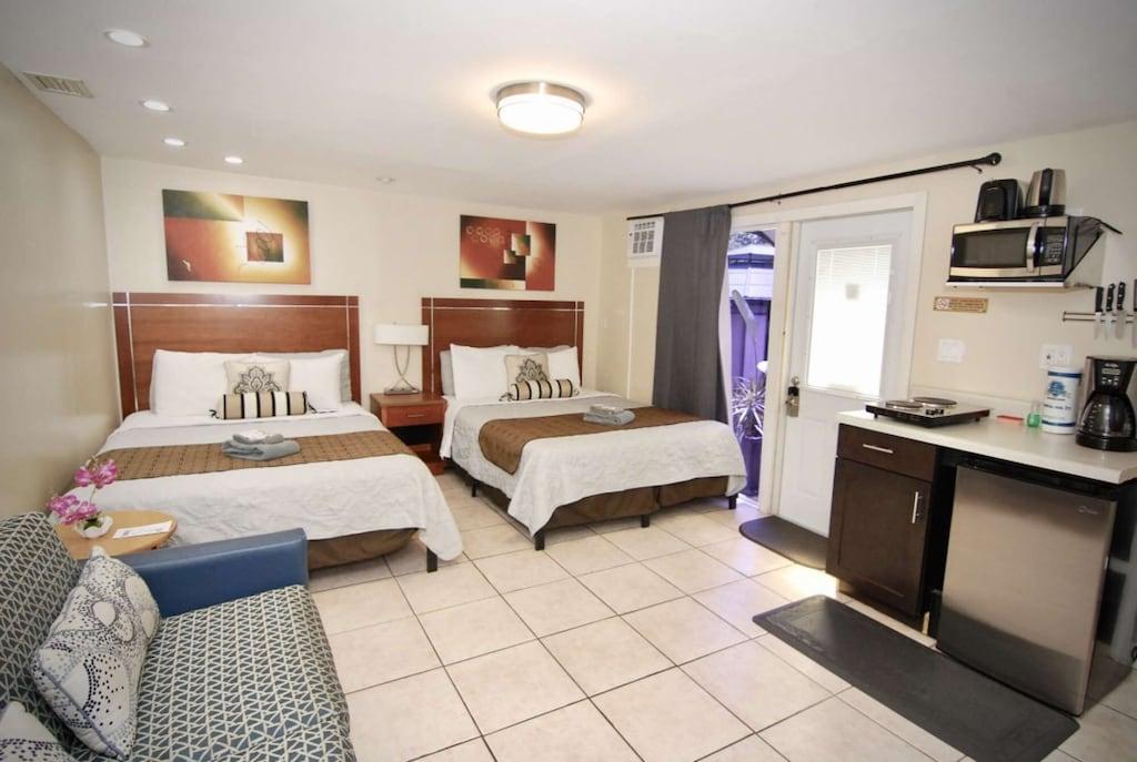 Sheridan Guesthouse Private Studio With Pool Access Pet Policy